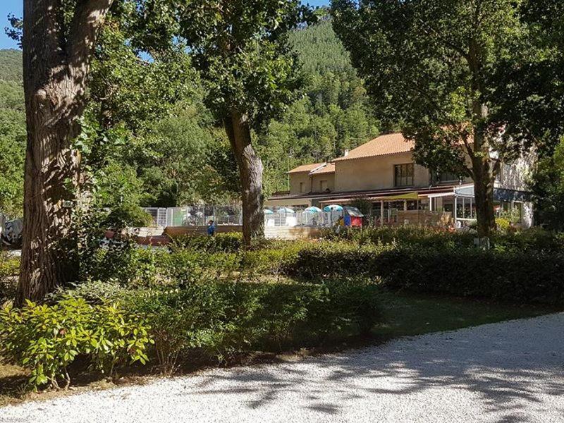 Le Moulin Du Pont D'Alies Otel Axat Dış mekan fotoğraf